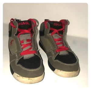 Shaw Basketball Shoes